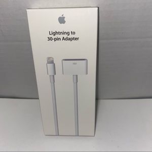 Apple Lightning to 30 pin adapter- A1450 - Main Image